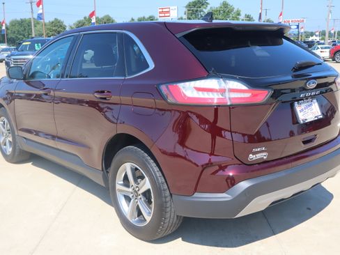 Used 2024 Ford Edge SEL w/ Convenience Package AWD/4WD image 8