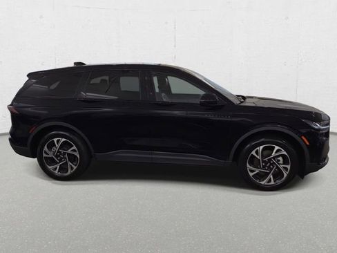 Used 2024 Lincoln Nautilus Premier w/ Jet Appearance Package AWD/4WD image 4