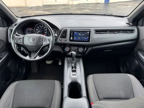 Used 2020 Honda HR-V Sport image 18