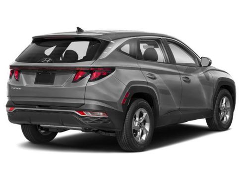 Used 2022 Hyundai Tucson SE FWD image 2