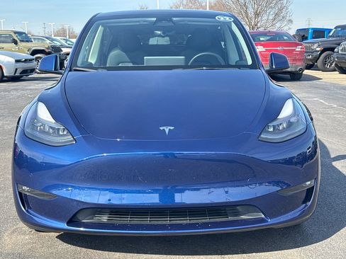 Used 2022 Tesla Model Y Performance image 8