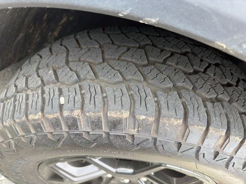 Used 2022 Ford Explorer Timberline image 3