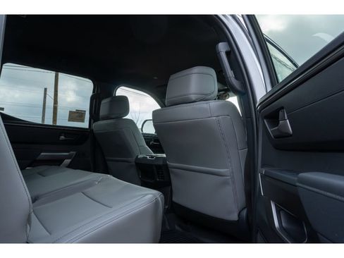 Used 2026 Toyota Tundra SR5 w/ SR5 Premium Package AWD/4WD image 15