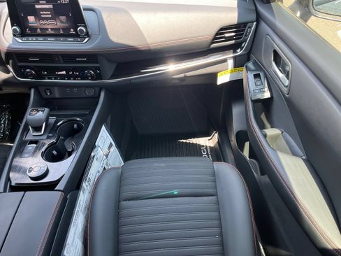 New 2026 Nissan Rogue SV AWD/4WD image 15