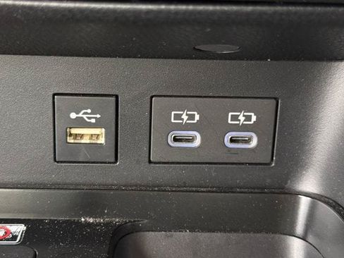 Used 2025 Toyota Camry SE w/ Multimedia Upgrade Package FWD image 23