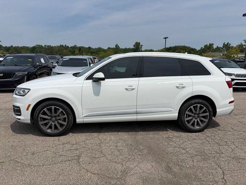 Used 2017 Audi Q7 3.0T Premium AWD/4WD image 8