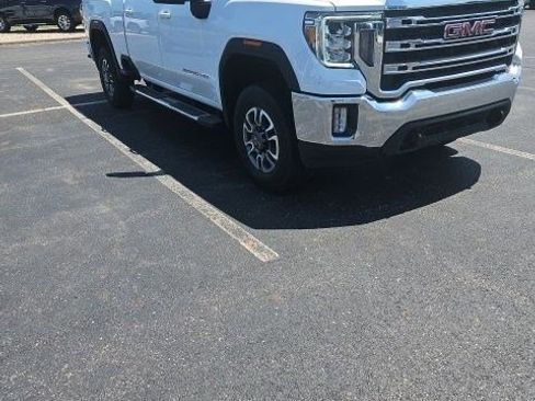 Used 2022 GMC Sierra 2500 SLE w/ SLE Value Package; AWD/4WD image 1