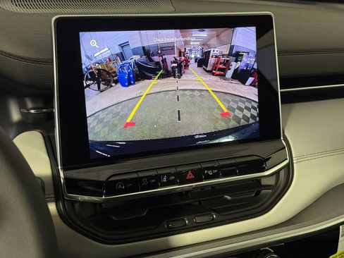 New 2026 Jeep Compass Limited image 23