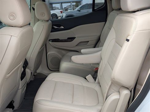 Certified 2023 GMC Acadia Denali w/ Denali Ultimate Package image 27