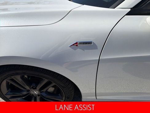 Used 2023 Acura Integra A-Spec image 12