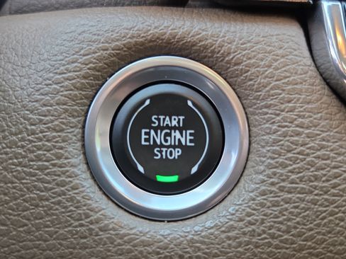 Certified 2023 GMC Canyon Denali AWD/4WD image 24
