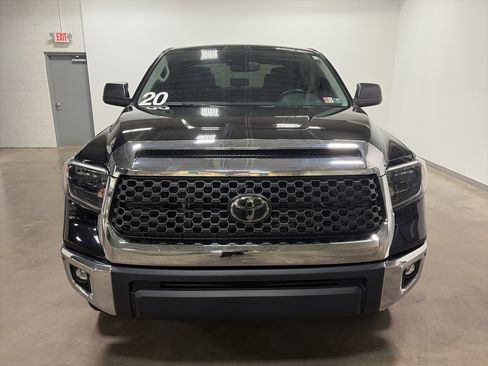 Used 2020 Toyota Tundra SR5 w/ TRD Off-Road Package AWD/4WD image 8