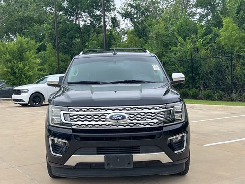 Used 2020 Ford Expedition Platinum RWD image 2