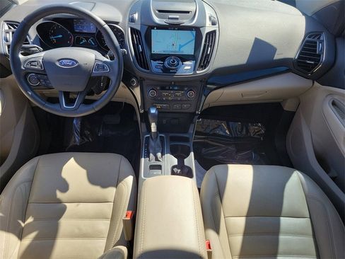 Used 2017 Ford Escape Titanium image 14