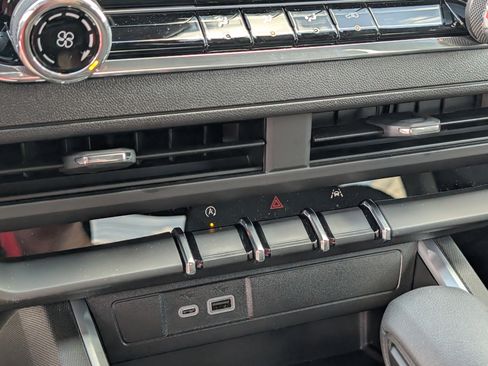 New 2026 Chevrolet Colorado W/T image 26