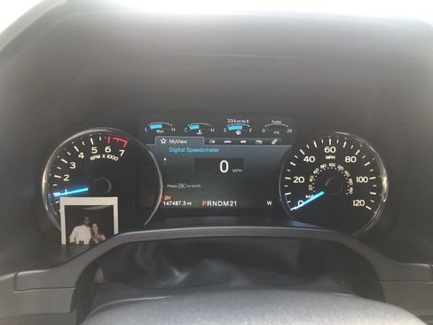 Used 2015 Ford F150 Platinum w/ Equipment Group 701A Luxury AWD/4WD image 12
