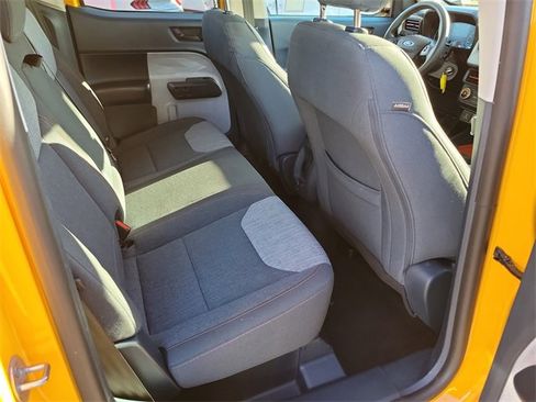 Certified 2022 Ford Maverick XLT image 17