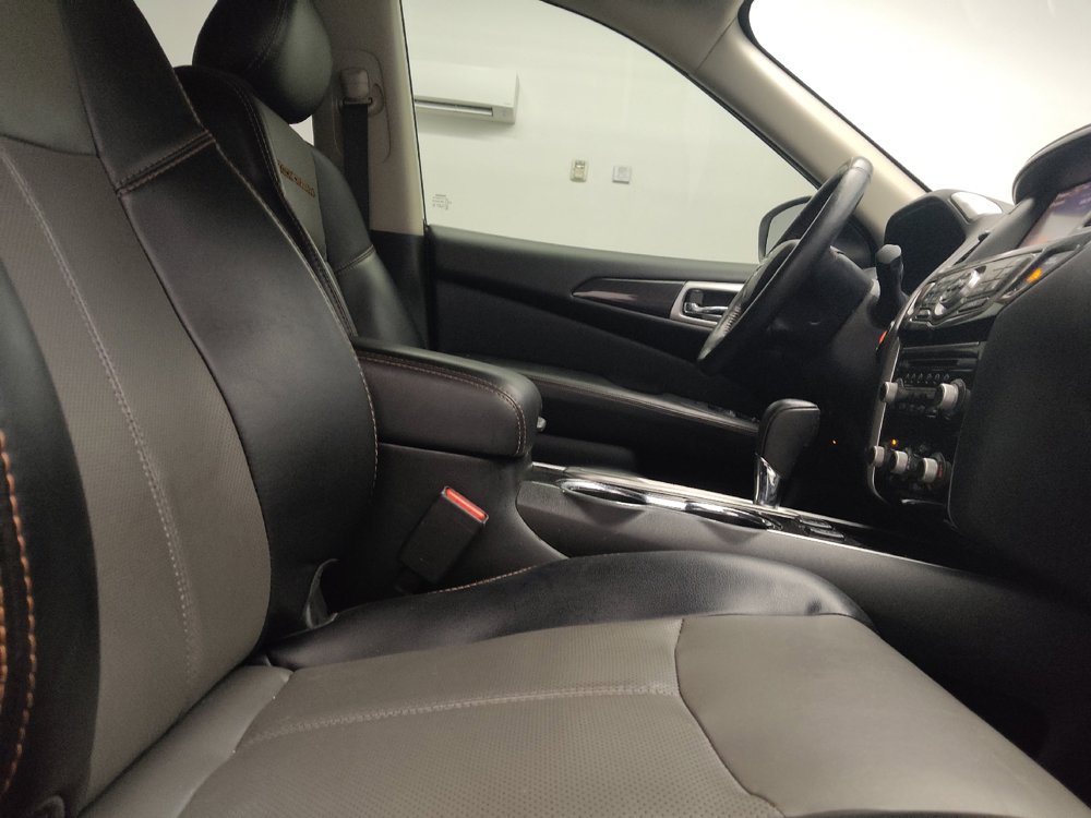 Used 2019 Nissan Pathfinder SL FWD image 21