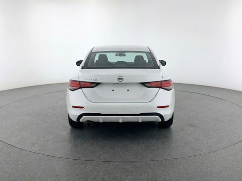 Used 2025 Nissan Sentra SV image 7