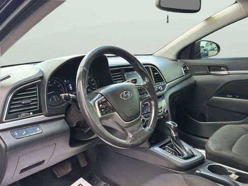 Used 2018 Hyundai Elantra Value Edition FWD image 11