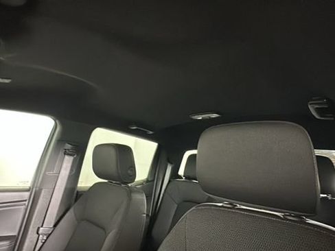 Used 2023 GMC Canyon Elevation w/ Convenience Package AWD/4WD image 12