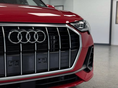 Used 2025 Audi Q3 2.0T Premium image 11