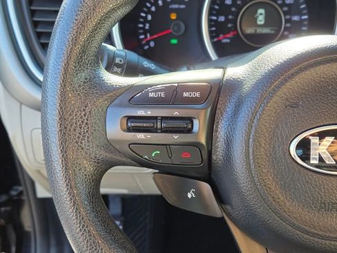 Used 2015 Kia Optima LX FWD image 19