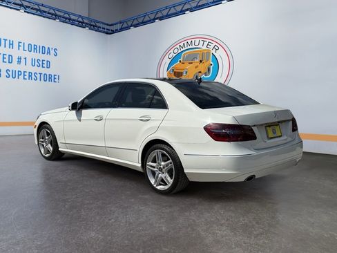 Used 2010 Mercedes-Benz E 350 4MATIC Sedan image 4
