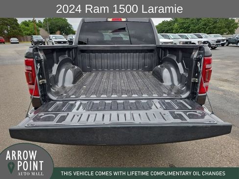 Used 2024 RAM 1500 Laramie AWD/4WD image 17