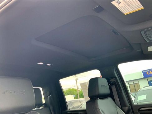 Used 2024 GMC Sierra 2500 AT4 w/ AT4 Premium Plus Package AWD/4WD image 29