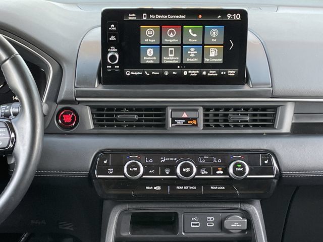 Used 2025 Honda Pilot Touring image 17