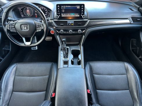 Used 2018 Honda Accord Sport image 14