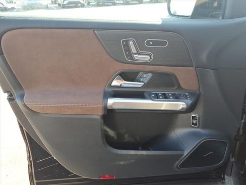 New 2026 Mercedes-Benz GLB 35 AMG 4MATIC image 11