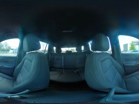 Used 2025 Chevrolet Equinox LT image 42