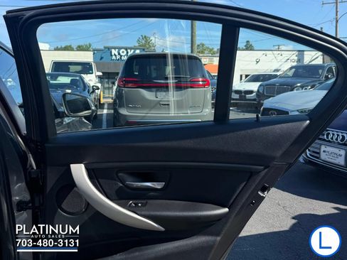 Used 2015 BMW 320i xDrive Sedan AWD/4WD image 16