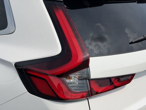 Used 2025 Honda CR-V Sport-L image 13