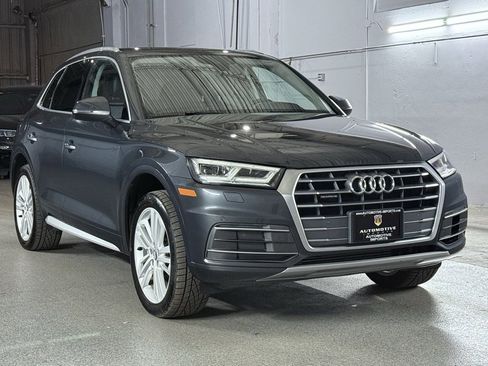 Used 2018 Audi Q5 2.0T Premium Plus w/ Premium Plus Package image 3