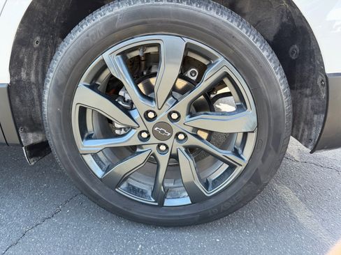 Used 2023 Chevrolet Equinox RS w/ RS Leather Package image 30