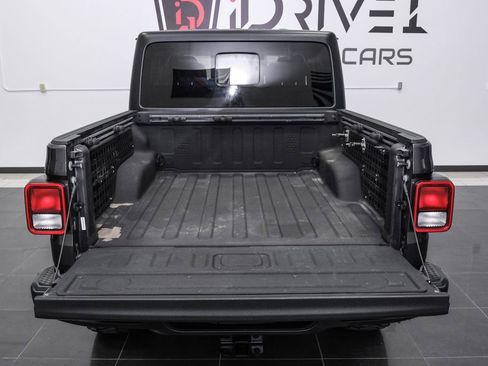 Used 2023 Jeep Gladiator Willys image 58