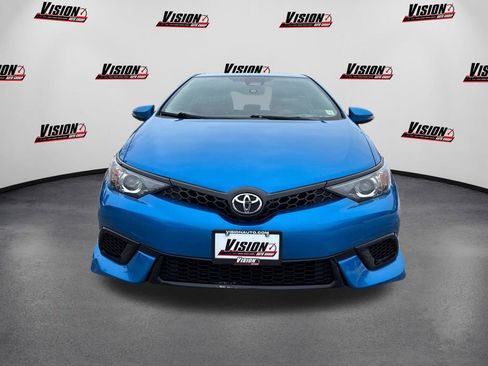 Used 2017 Toyota Corolla iM image 2