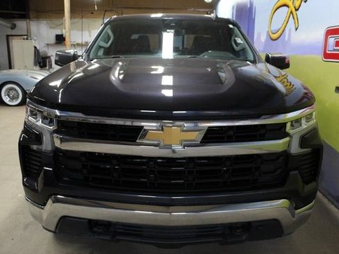 Used 2022 Chevrolet Silverado 1500 LT w/ All Star Edition Plus AWD/4WD image 2