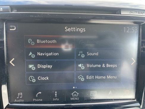 Used 2017 Nissan Murano SV image 26