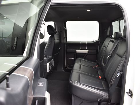 Used 2021 Ford F250 Lariat image 10