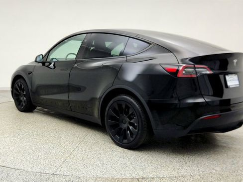 Used 2024 Tesla Model Y Long Range image 7
