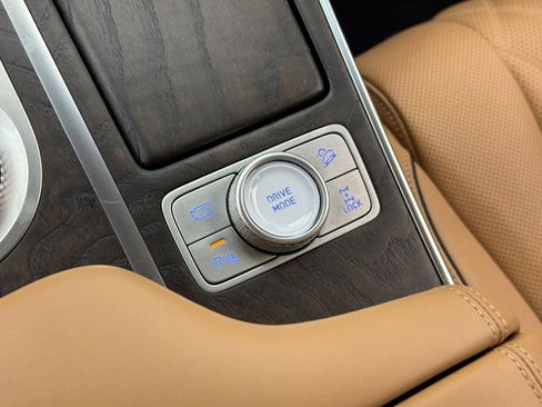 Used 2024 Genesis GV80 3.5T w/ Prestige Package image 35