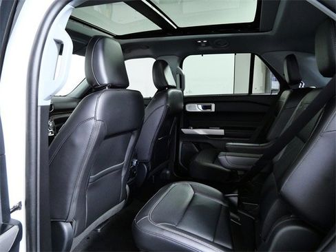 Certified 2023 Ford Explorer Limited w/ Limited Technology Package image 13