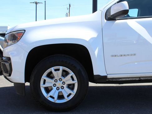 Used 2021 Chevrolet Colorado LT w/ Safety Package RWD image 10
