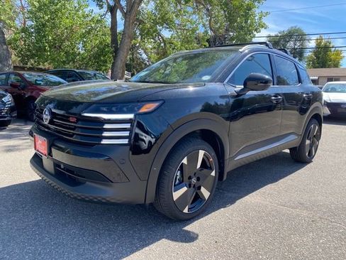 New 2026 Nissan Kicks SR w/ Cold Weather Package image 1