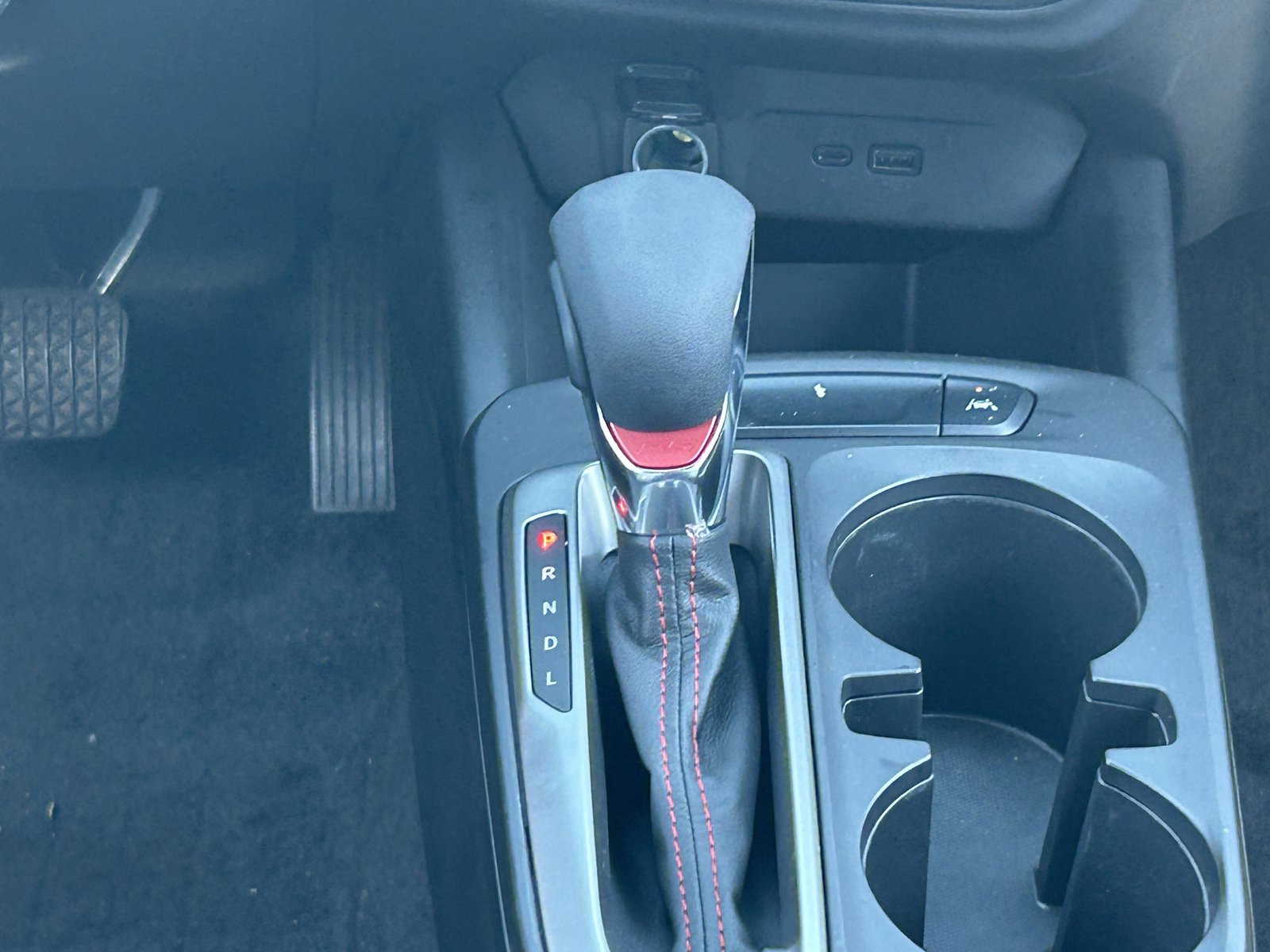 Certified 2024 Chevrolet Trax RS FWD image 21