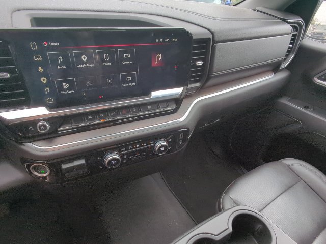 Used 2025 GMC Sierra 1500 SLT AWD/4WD image 17